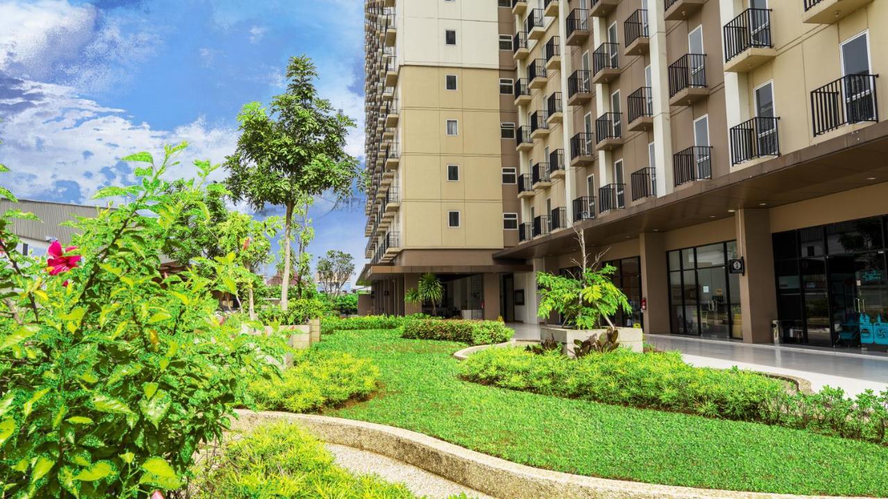 Azalea Suites Cikarang By Jayakarta Group Eksteriør billede