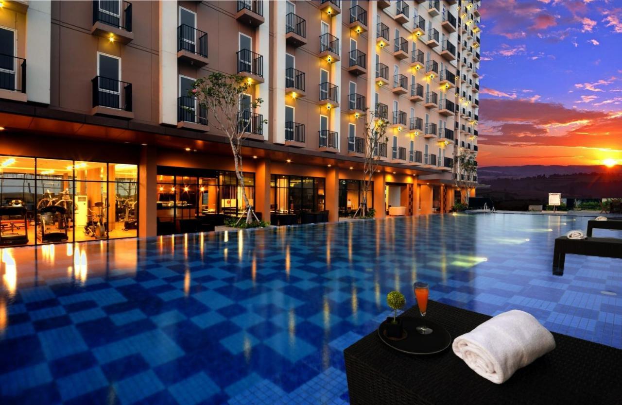 Azalea Suites Cikarang By Jayakarta Group Eksteriør billede