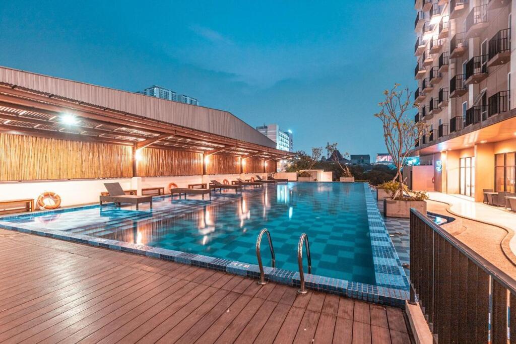 Azalea Suites Cikarang By Jayakarta Group Eksteriør billede