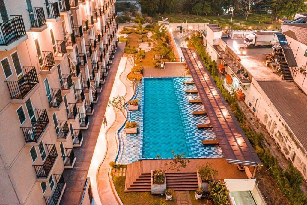 Azalea Suites Cikarang By Jayakarta Group Eksteriør billede