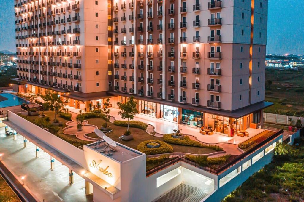 Azalea Suites Cikarang By Jayakarta Group Eksteriør billede