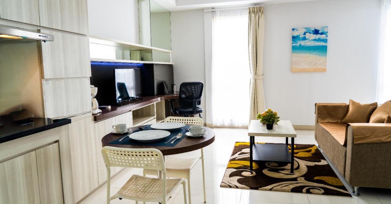 Azalea Suites Cikarang By Jayakarta Group Eksteriør billede